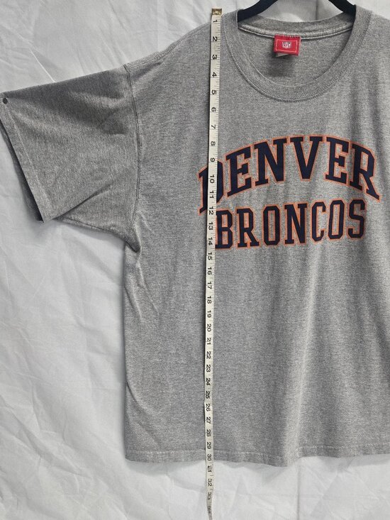 Vintage Denver Broncos NFL Licensed Men's Grey XL T-Shirt - Picture 8 of 10